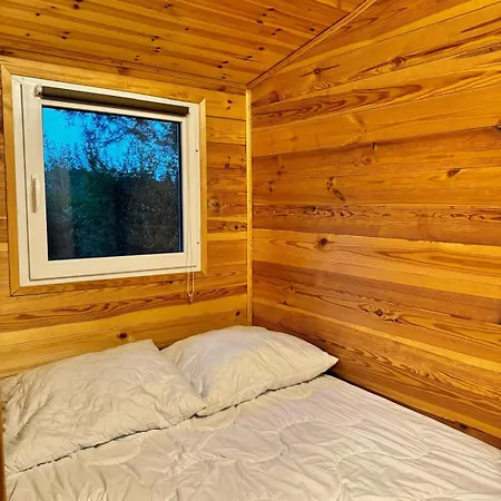 Nad Jeziorem Z Wlasnym Pomostem Ferienhaus